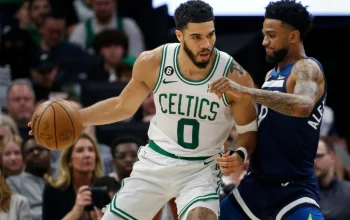 Timberwolves vs Spurs: Edwards kembali gemilang, Wolves curi kemenangan tipis 104-102 di Game 1