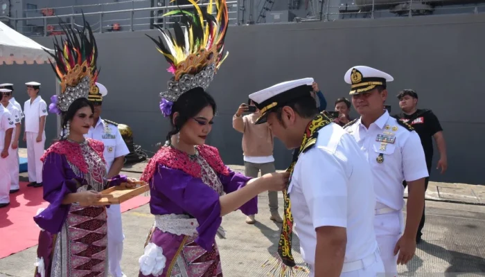 TNI AL Perkuat Kerja Sama dengan Angkatan Laut Jepang