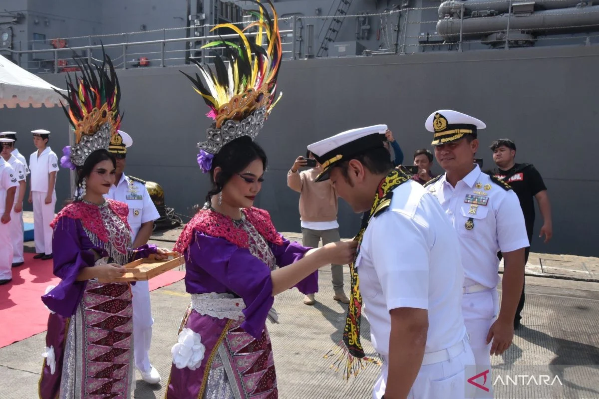 TNI AL Perkuat Kerja Sama dengan Angkatan Laut Jepang