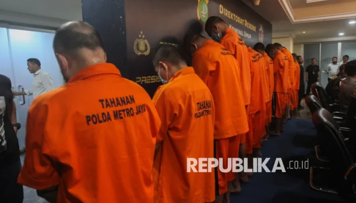 TNI Terlibat Pembunuhan Kepala Cabang BRI: Tuntutan Ringan dan Kontroversi