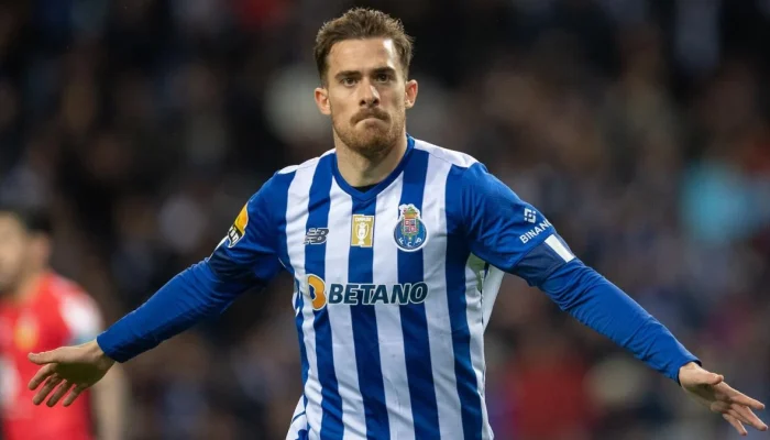 Toni Martínez Bawa Deportivo Alavés ke Puncak LaLiga, Pencalonan ke Timnas Spanyol Semakin Erat