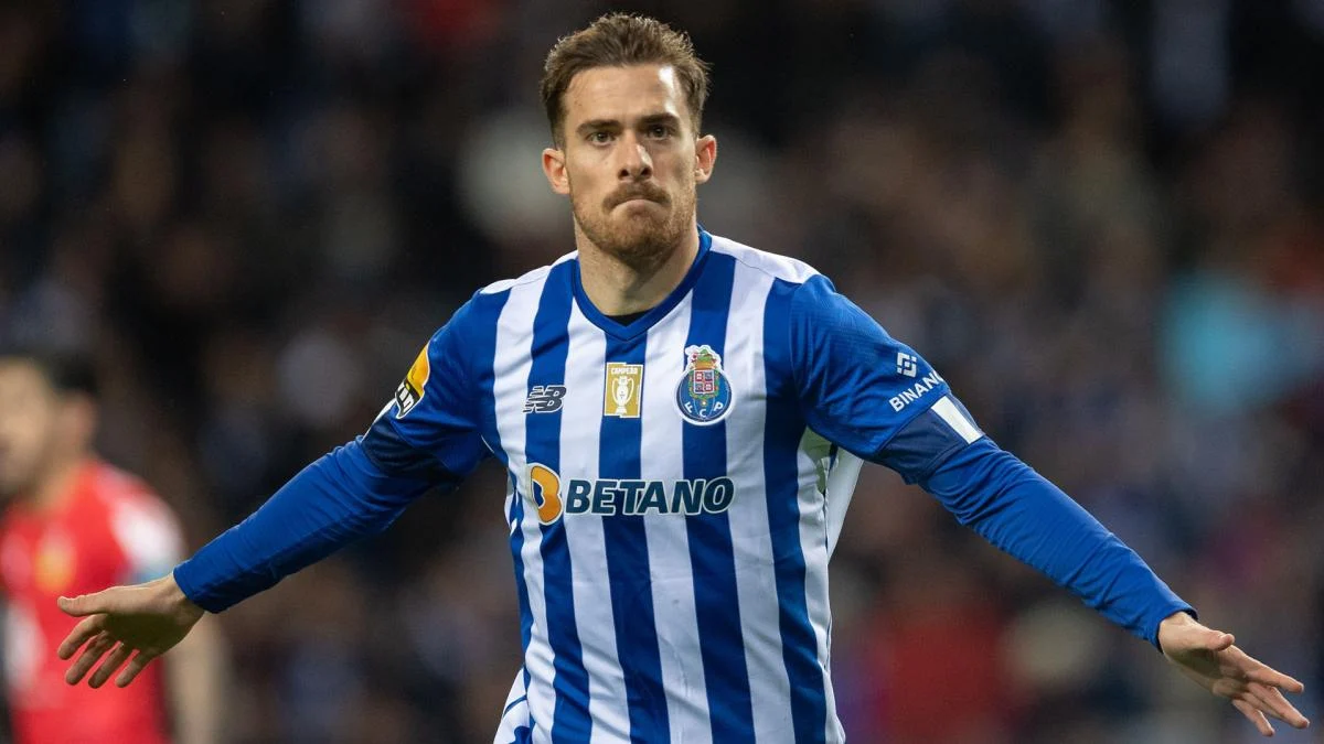 Toni Martínez Bawa Deportivo Alavés ke Puncak LaLiga, Pencalonan ke Timnas Spanyol Semakin Erat
