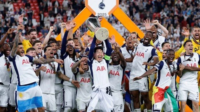 Tottenham Selamat dari Degradasi, Namun Masih Menghadapi Tantangan Besar