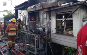 Tragedi dan Kemenangan di Surabaya: Dari Kebakaran RSUD hingga Kemenangan Persebaya