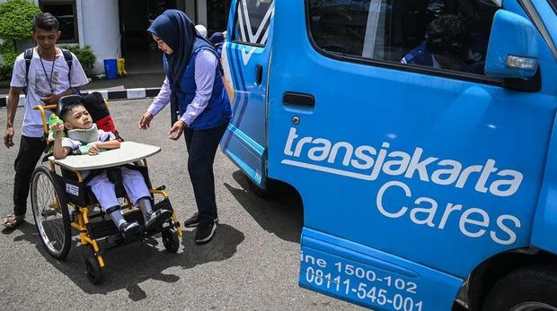 TransJakarta Siap Memudahkan Mobilitas Warga Lansia dan Masyarakat