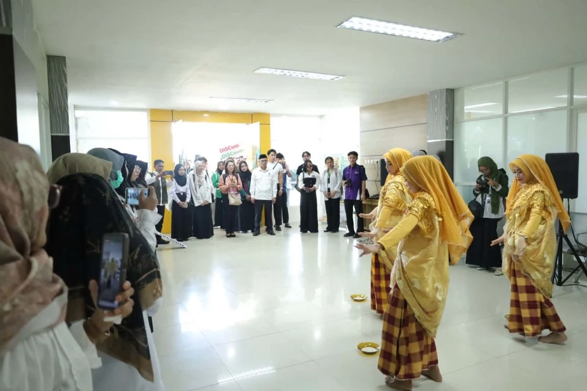 UIN Datokarama Palu Kenalkan Budaya Etnis Kaili kepada Mahasiswa Mancanegara