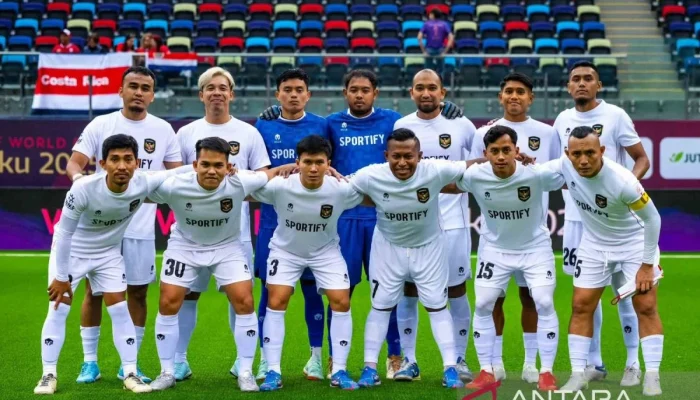 Velez: Antara Dunia Sepak Bola dan Kreativitas