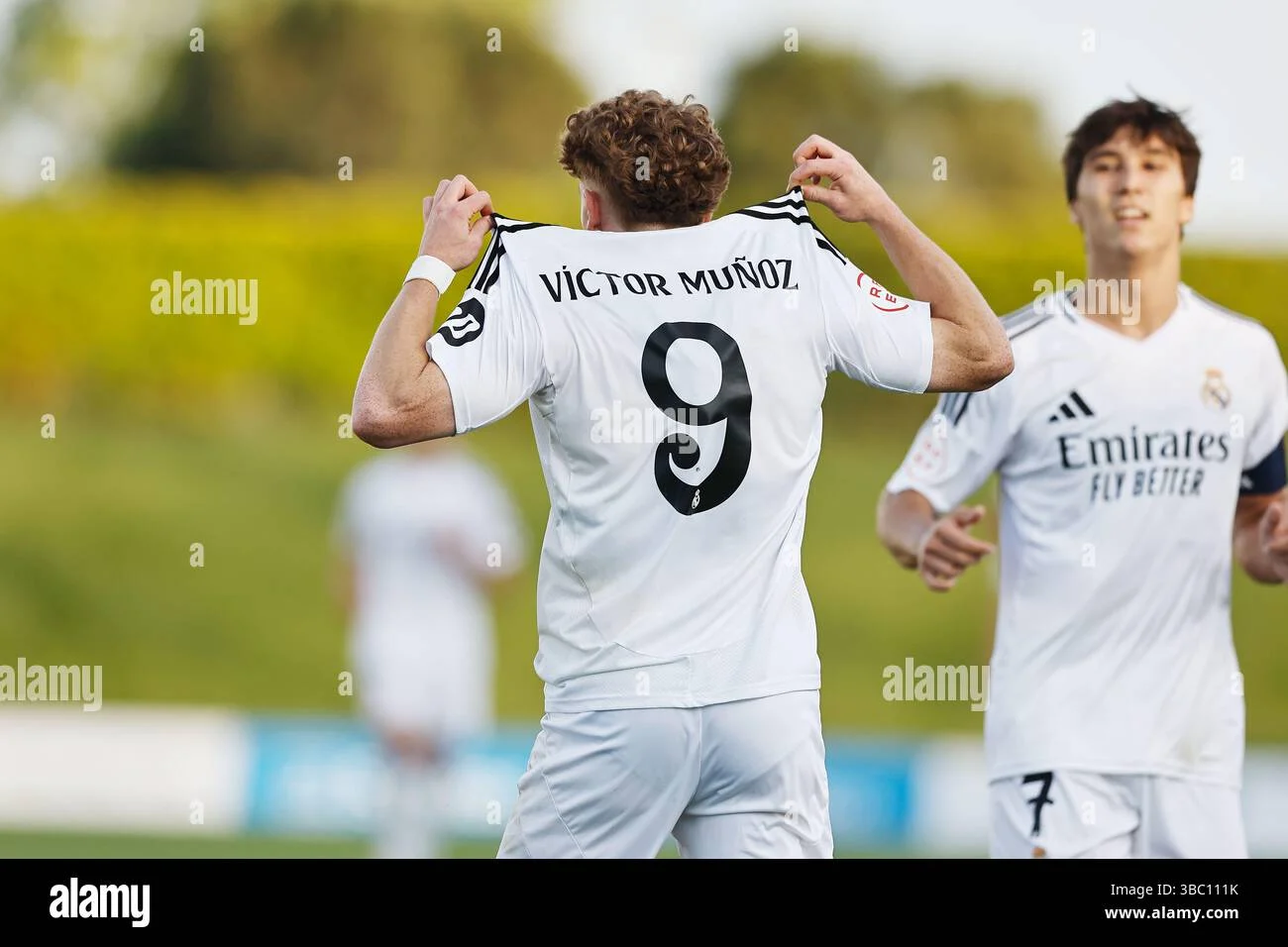 Victor Munoz dan Kepanikan Real Madrid: Apa yang Terjadi di Balik Layar?
