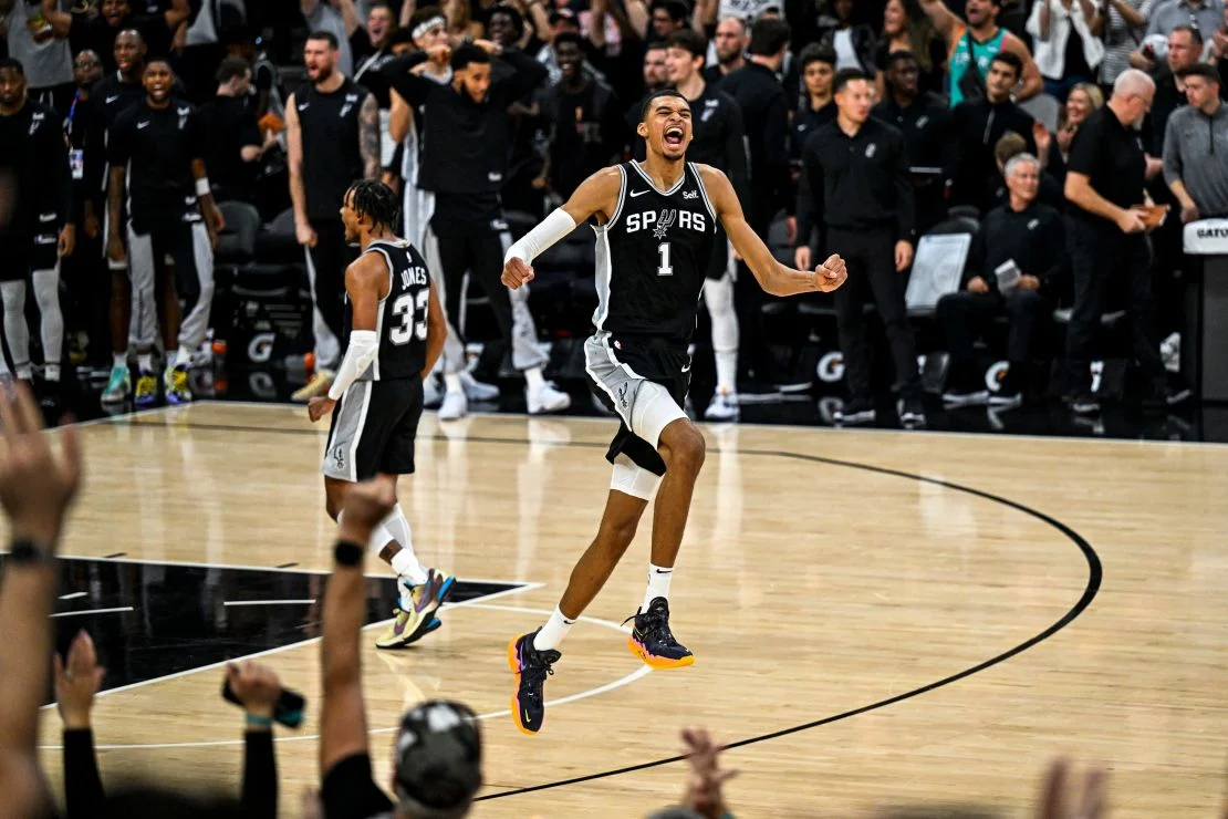 Victor Wembanyama Pecahkan Rekor NBA, Spurs Taklukkan Thunder 122-115