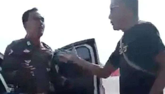 Viral! Dua Polisi Tilang WNA Rp 500 Ribu, Rekaman Bikin Heboh dan Penjelasan Resmi