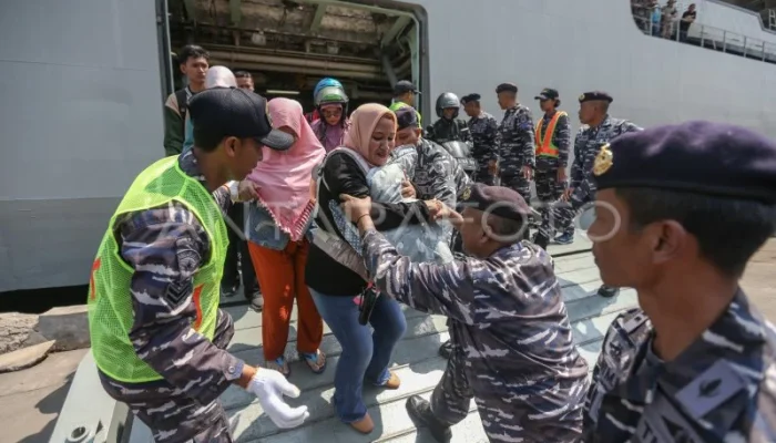 Viral! Prajurit TNI Terlibat Rusak Warung di Kemayoran, Kematian Misterius di Kapal Perang, dan Skandal Penculikan Bank Mengguncang Publik