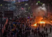 Aksi Demo Hari Ini: Masyarakat Sipil Tuntut Perubahan di Surabaya dan Jakarta