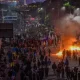 Aksi Demo Hari Ini: Masyarakat Sipil Tuntut Perubahan di Surabaya dan Jakarta