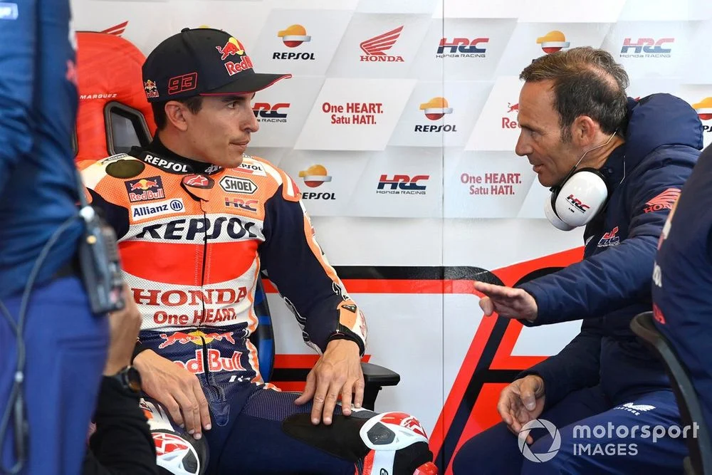 Alberto Puig Tinggalkan Jabatan Team Manager Honda, Marc Marquez Pilih Ducati