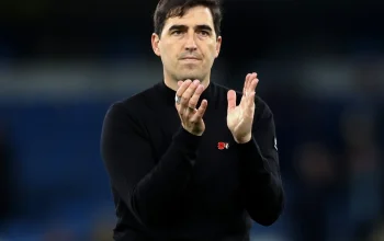 Andoni Iraola Siap Menggantikan Arne Slot di Liverpool