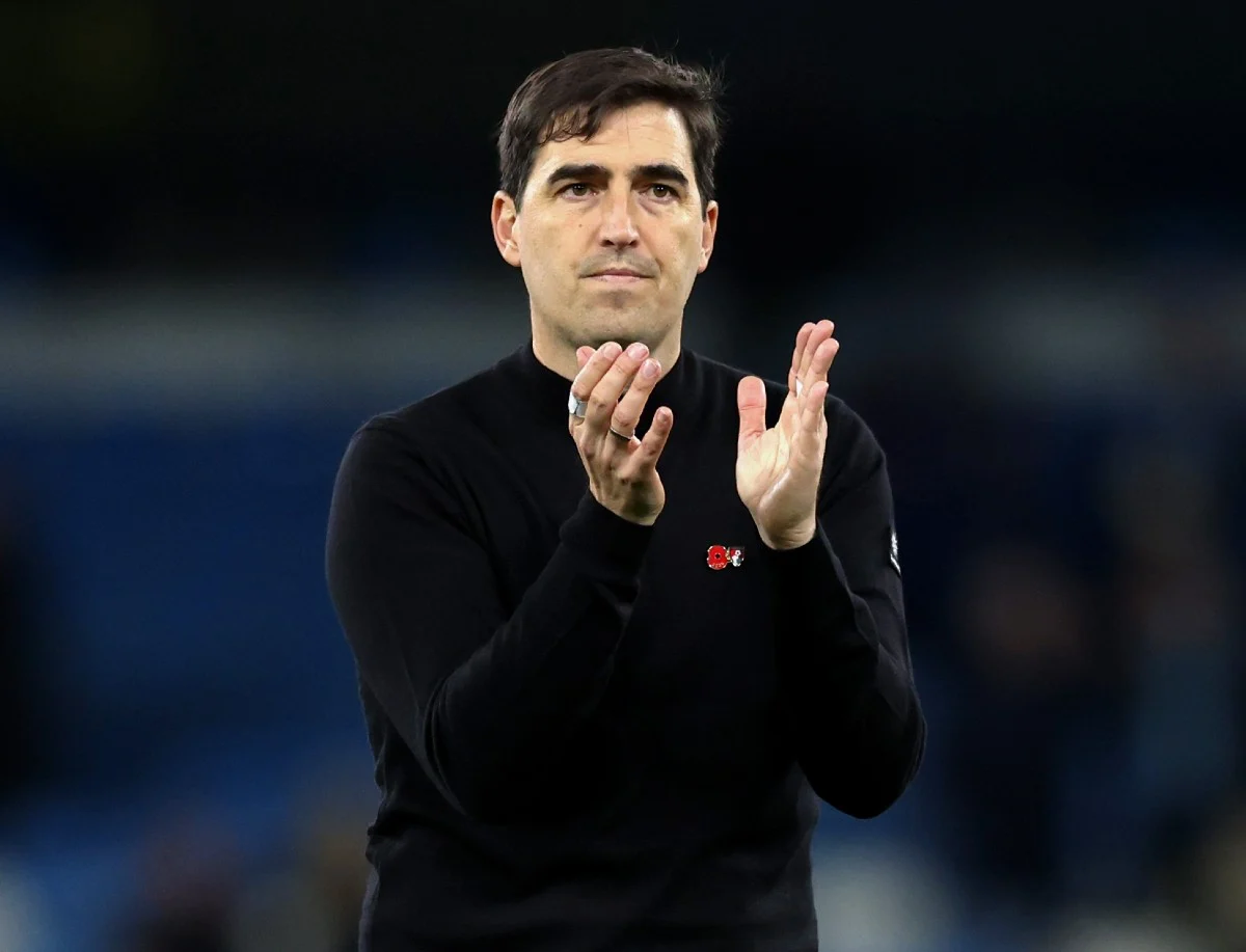 Andoni Iraola Siap Menggantikan Arne Slot di Liverpool
