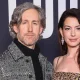 Anne Hathaway Hamil Anak Ketiga di Usia 43 Tahun, Siapa Adam Shulman Suaminya?