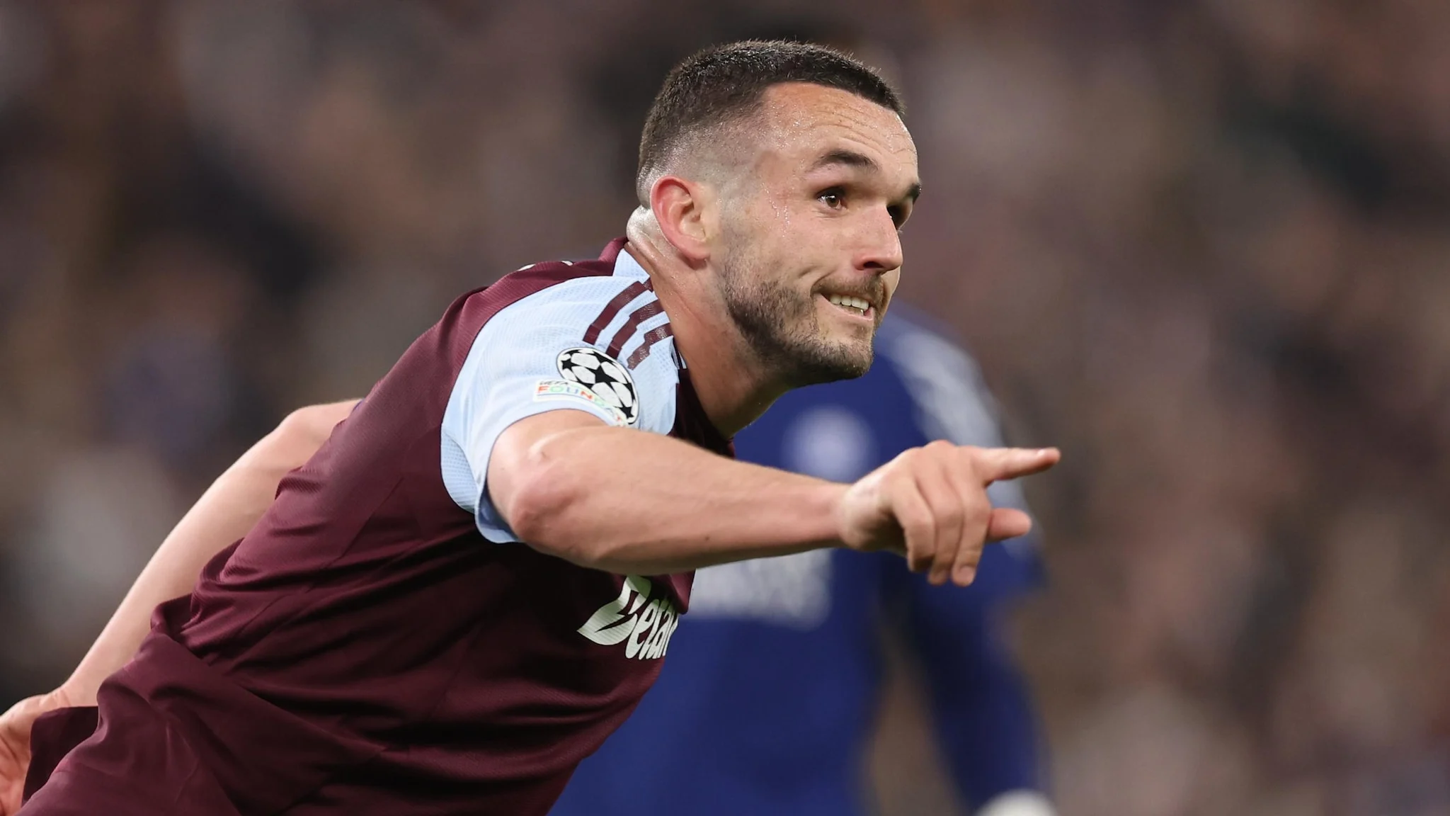 Aston Villa Terkena Hukuman UEFA dan Dihukum dengan Larangan Penjualan Tiket Tertunda