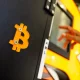 ATM Bitcoin Mengancam, Warga AS Rugi Rp 5,9 Triliun Akibat Penipuan