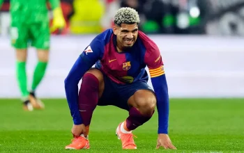 Barcelona Siap Melepas Ronald Araujo, Premier League Siap Mengincar