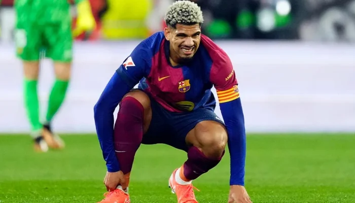 Barcelona Siap Melepas Ronald Araujo, Premier League Siap Mengincar