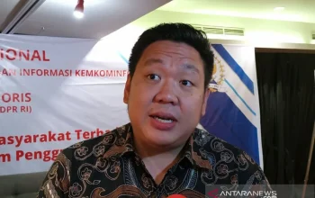 Charles Honoris Desak Kejagung Verifikasi Nama-nama yang Disebut Sony Sanjaya