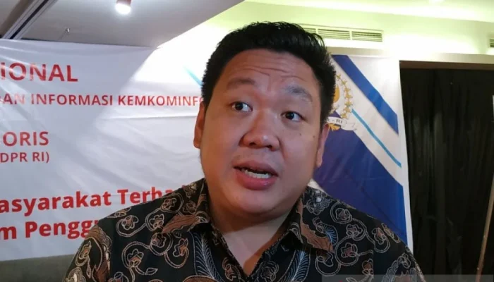 Charles Honoris Desak Kejagung Verifikasi Nama-nama yang Disebut Sony Sanjaya