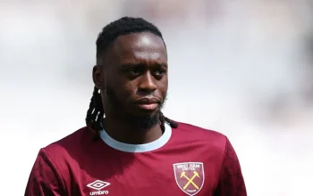 Djed Spence dan Aaron Wan-Bissaka: Dua Kandidat Right-Back untuk Everton