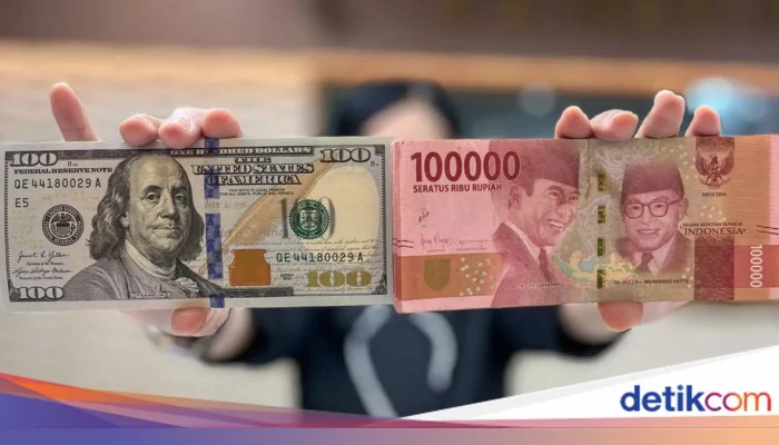 Dolar AS Sentuh Rp 18.000, Rupiah Kian Tertekan