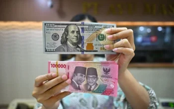 Dollar AS Menguat, Rupiah Melemah: Dampaknya pada Perekonomian dan Masyarakat