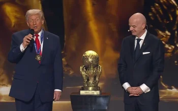 Donald Trump: Antara Kritik dan Penghargaan
