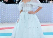 Dua Lipa Tampil Memukau dengan Gaun Pengantin Chanel Haute Couture di Pernikahan dengan Callum Turner