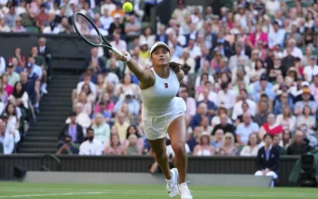 Emma Raducanu Alami Pukulan Berat di Wimbledon, John McEnroe Murka