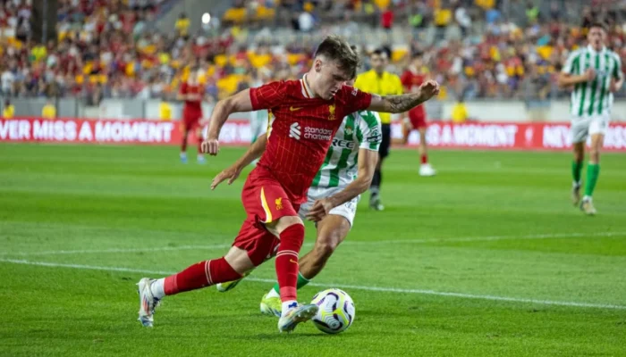 FC Barcelona dan Liverpool Berebut Pemain Bintang di Bursa Transfer Musim Panas