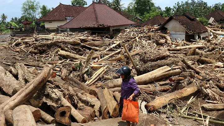 Gempa Bumi dan Cuaca Ekstrem: Mengenal Fenomena Alam di Indonesia
