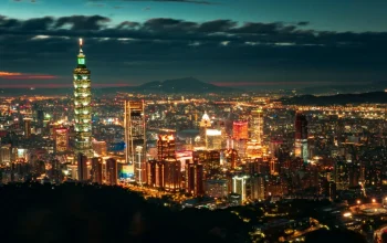 Hong Kong Mengalami Perkembangan Dinamis: Dari Properti Hingga Energi Alternatif