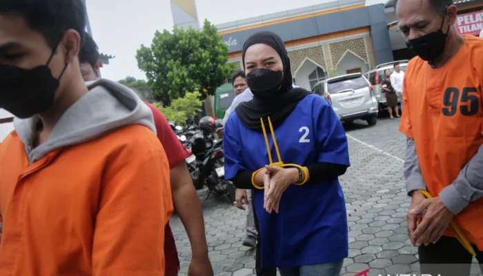 Jaksa Menuntut Brigadir Rizka 14 Tahun Penjara, Kasus Pembunuhan Suami yang Menghebohkan