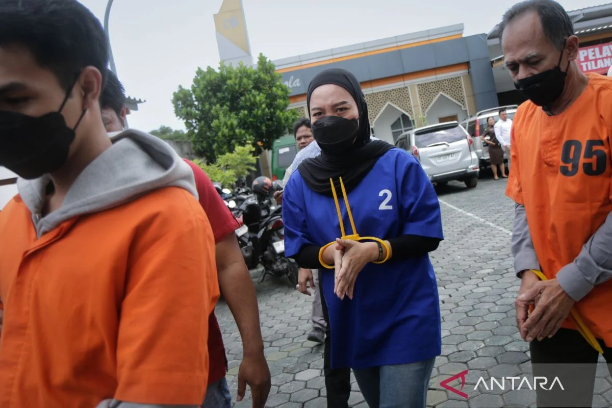 Jaksa Menuntut Brigadir Rizka 14 Tahun Penjara, Kasus Pembunuhan Suami yang Menghebohkan