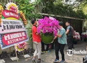 Jokowi Rayakan Ulang Tahun ke-65, Prabowo Kirim Bunga Anggrek Ungu