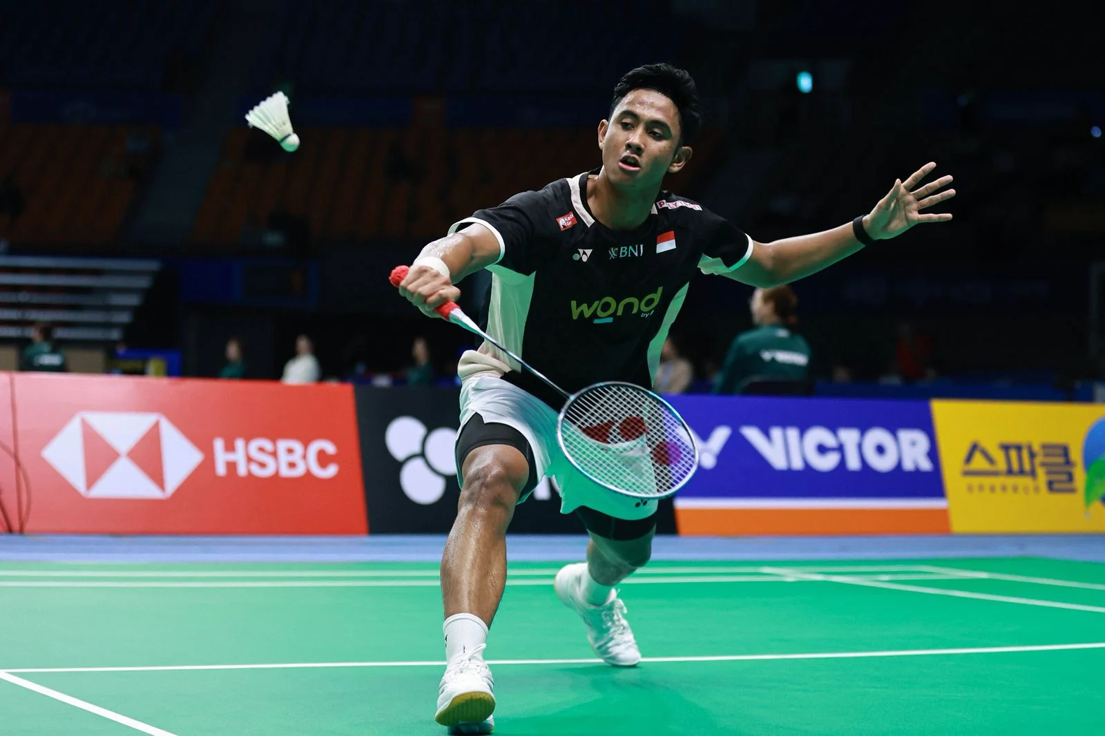 Jonatan Christie Mengalahkan Alwi Farhan di Indonesia Open 2026, Melaju ke Perempat Final