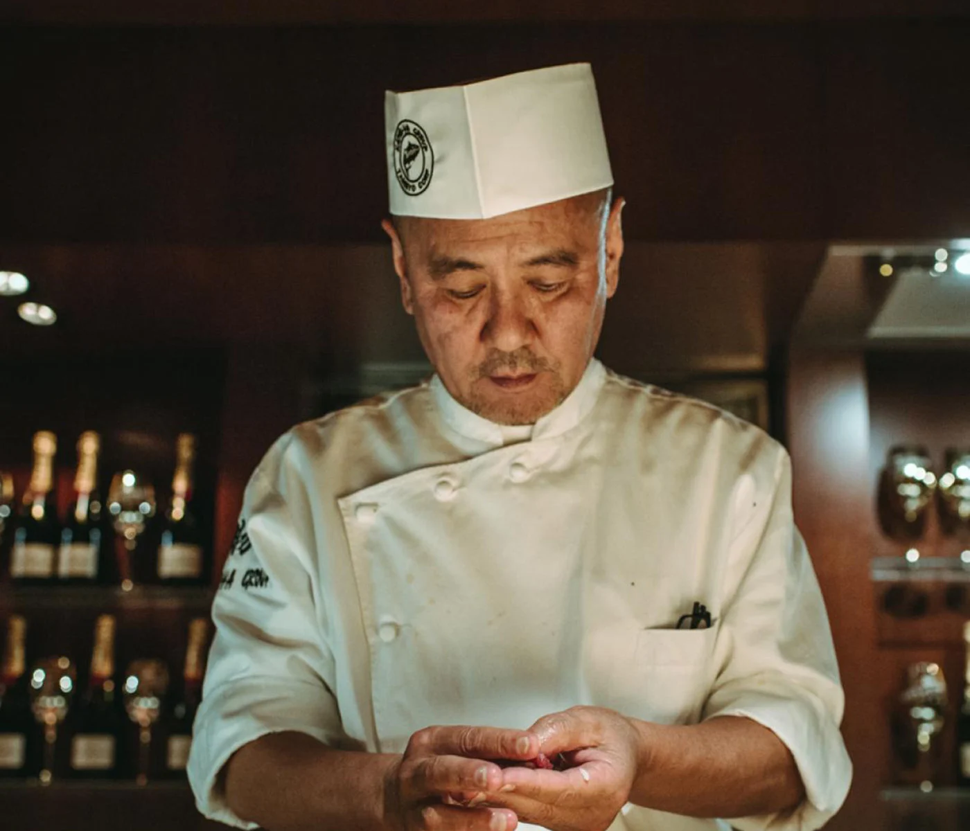 Katsuya Uechi, Sushi Chef yang Membantu Meredefinisi Masakan Jepang, Meninggal Dunia