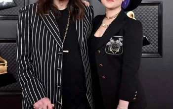 Kelly Osbourne Mengenang Ayahnya Ozzy Osbourne di Hari Ayah Pertama Tanpa Beliau