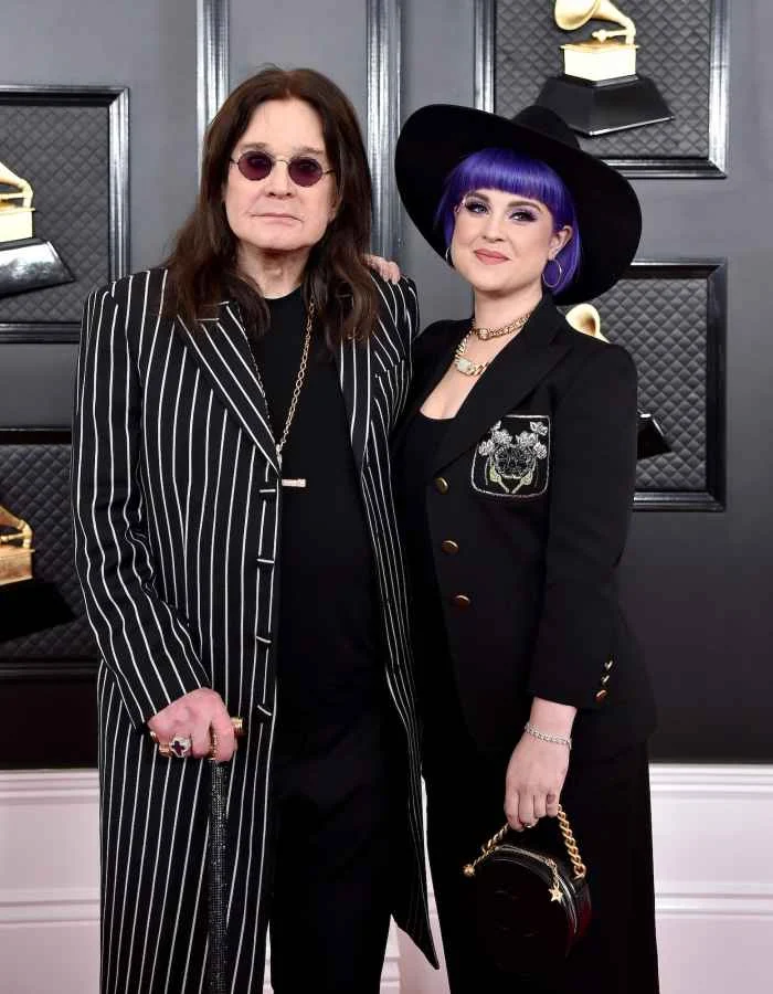 Kelly Osbourne Mengenang Ayahnya Ozzy Osbourne di Hari Ayah Pertama Tanpa Beliau