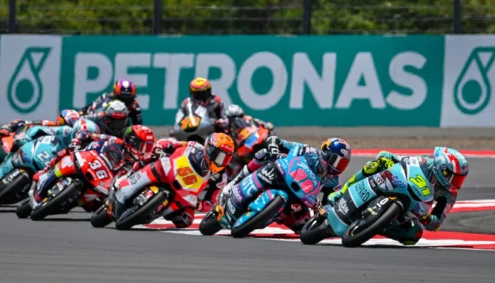 Live Moto3 Hungaria 2026: Kecelakaan dan Persaingan Sengit