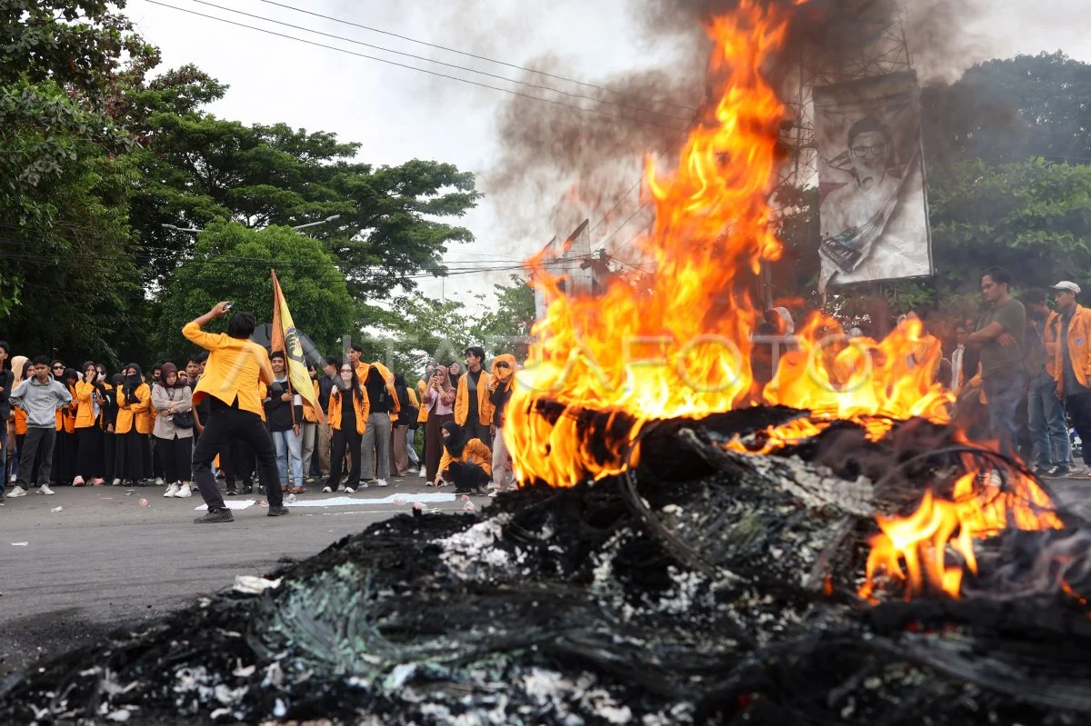 Mahasiswa Indonesia: Dari Unjuk Rasa hingga Prestasi Gemilang