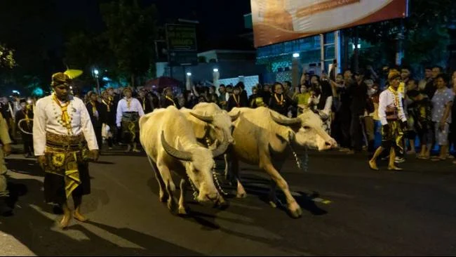 Malam 1 Suro: Tradisi dan Makna di Balik Perayaan Spiritual Jawa