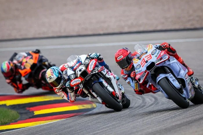 MotoGP Belanda 2026: Raul Fernandez Tampil Impresif, Persaingan Sengit di Sirkuit Assen