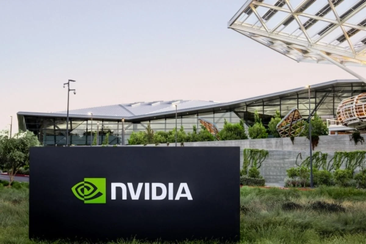 NVIDIA Dalam Persaingan Sengit di Dunia AI dan Teknologi