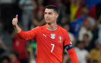 Paul Scholes Kritik Cristiano Ronaldo, Sebut Kehadirannya Jadi Masalah bagi Portugal di Piala Dunia 2026