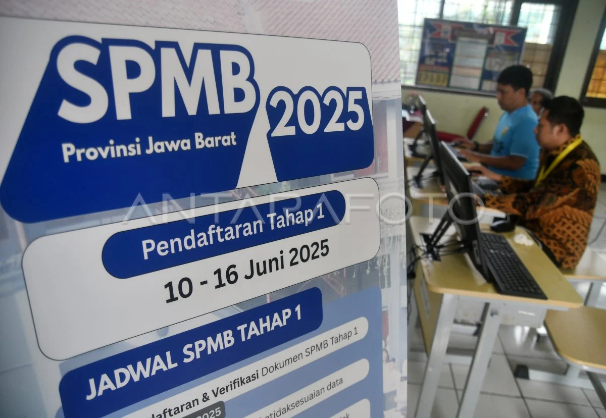 Pendidikan di Jawa Barat: Perbaikan Sekolah dan Penerimaan Murid Baru